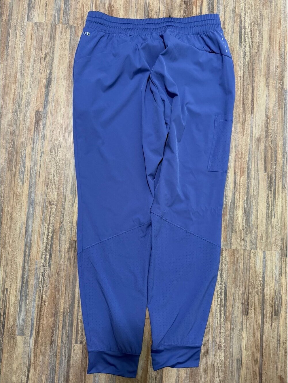 Barco one scrub joggers size medium bundle of 2 
Look new - Picture 4 of 6